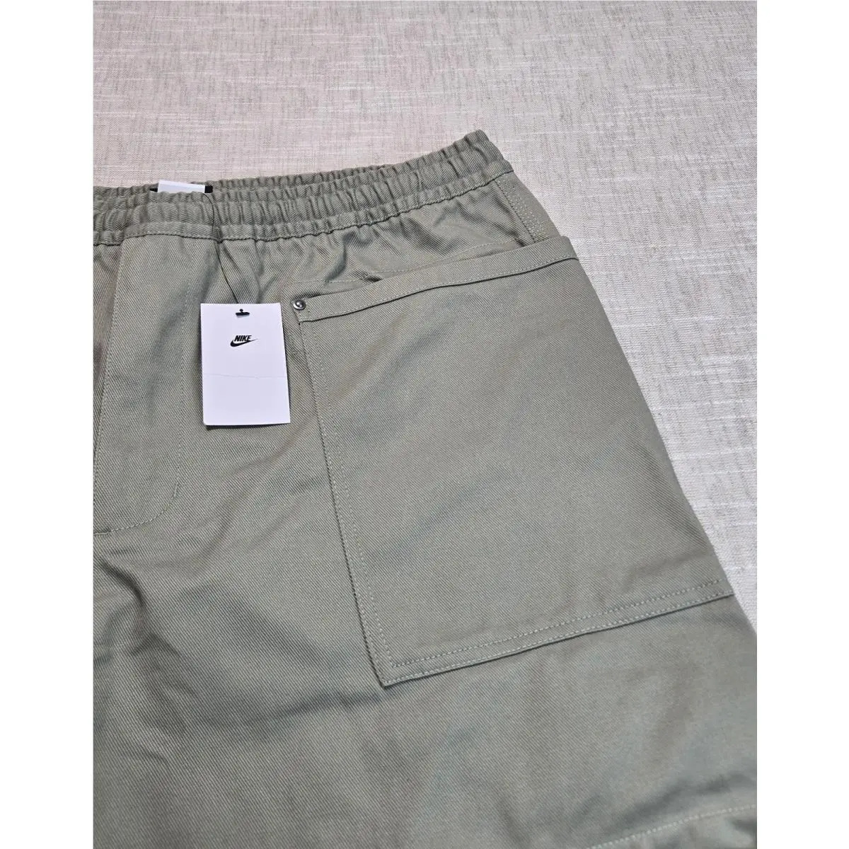 Nike clothing - Nike Life Utility Cargo Pants - HJ0643-320 - Green 3