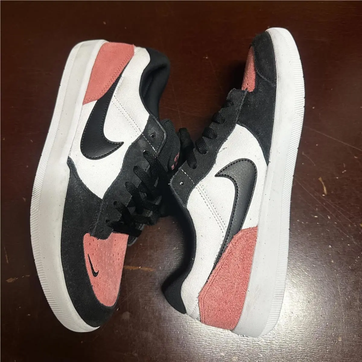 Nike shoes - Pink 2