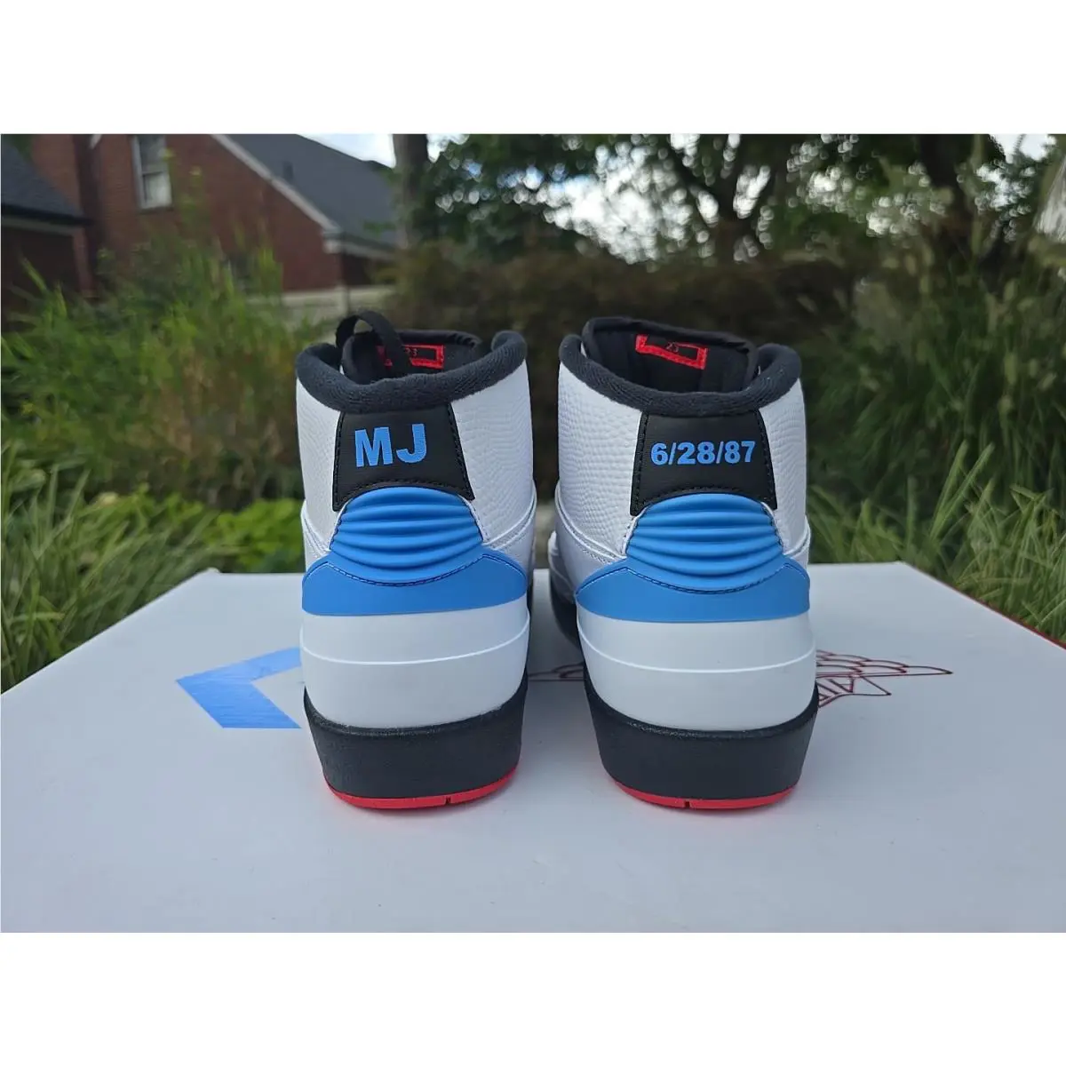 Nike shoes - Jordan 2 X Converse Pack - 917931 900 - White/Carolina Blue (UPC: 881105842036) 3