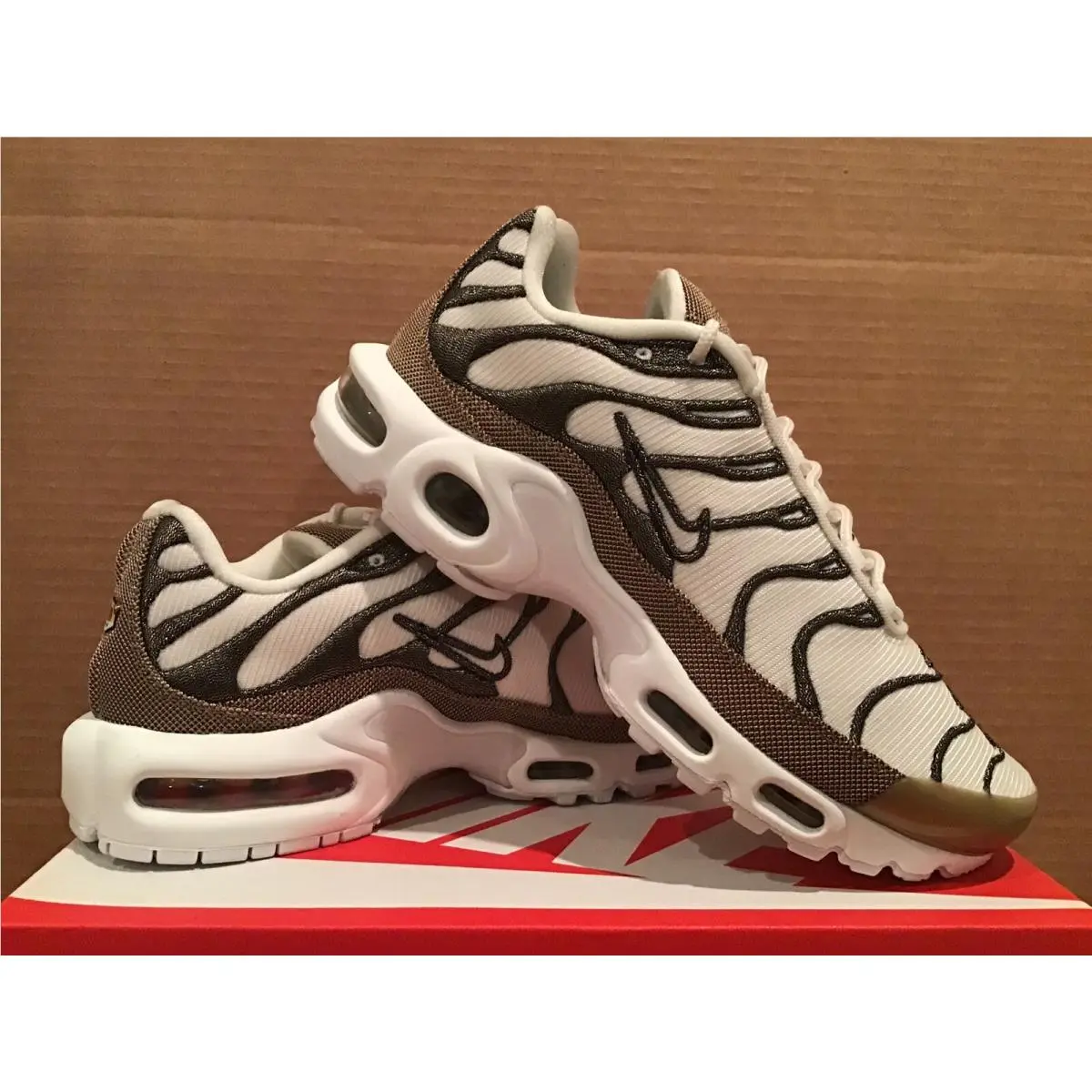 Nike shoes - Nike Air Max Plus - Air Max Plus - Gold 1