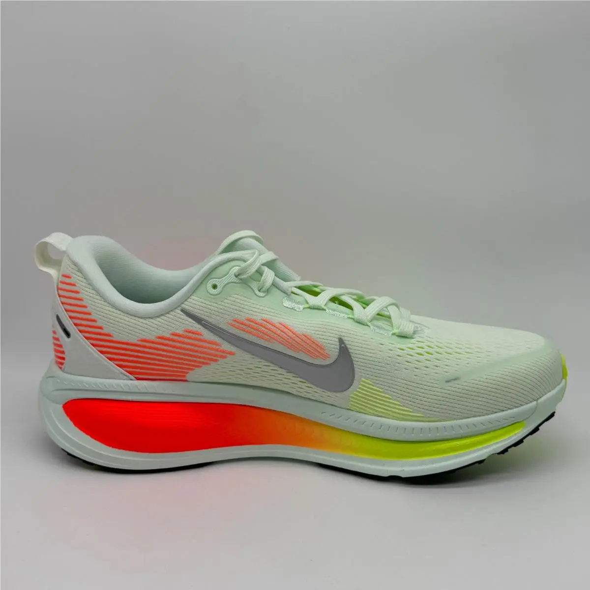 Nike shoes - Nike Vomero 18 - Vomero - HM6803-300 - Green (UPC: 198482573416) 5