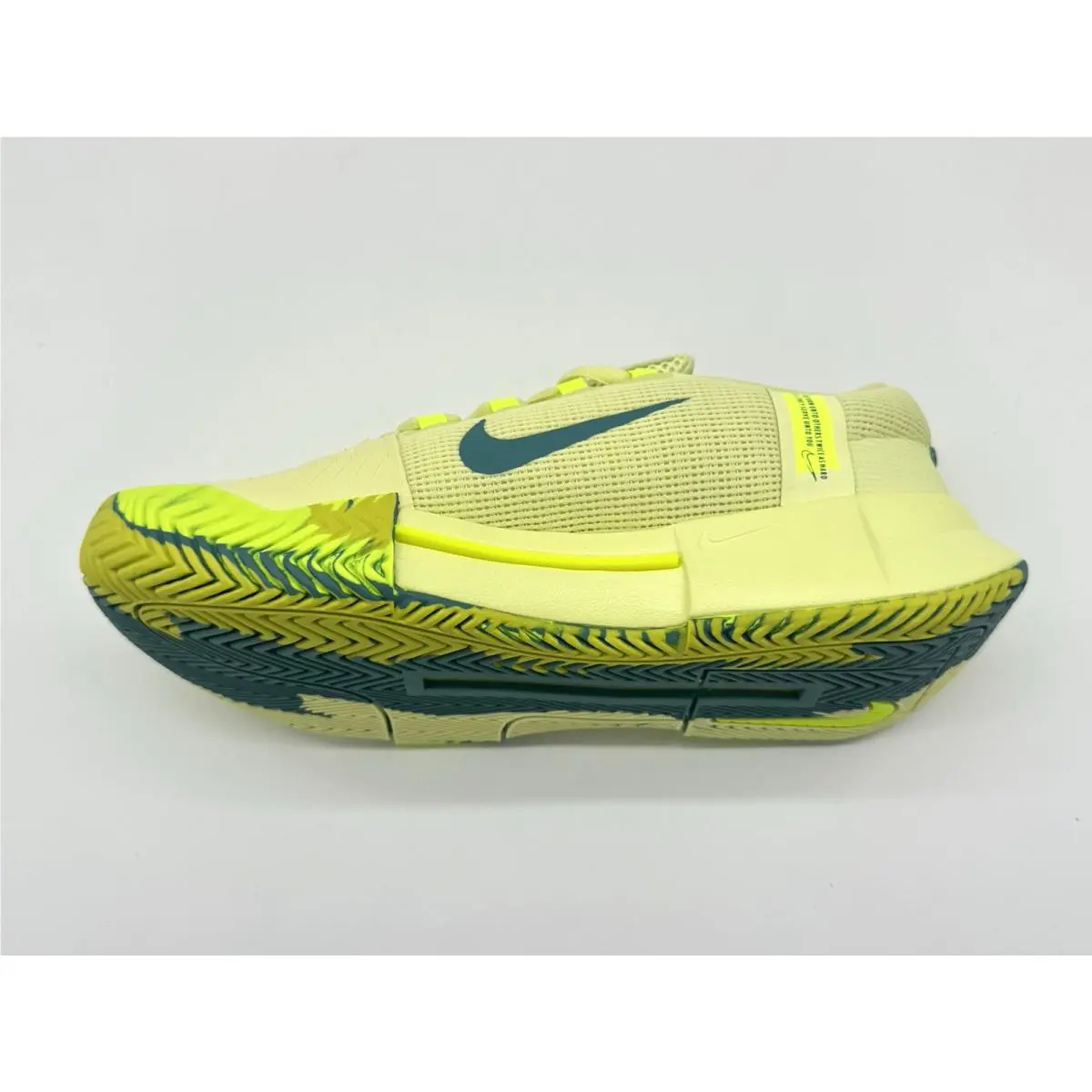 Nike shoes - Nike Zoom GP Challenge 1 HC PRM - HF1140-300 - Luminous Green (UPC: 197602564808) 2