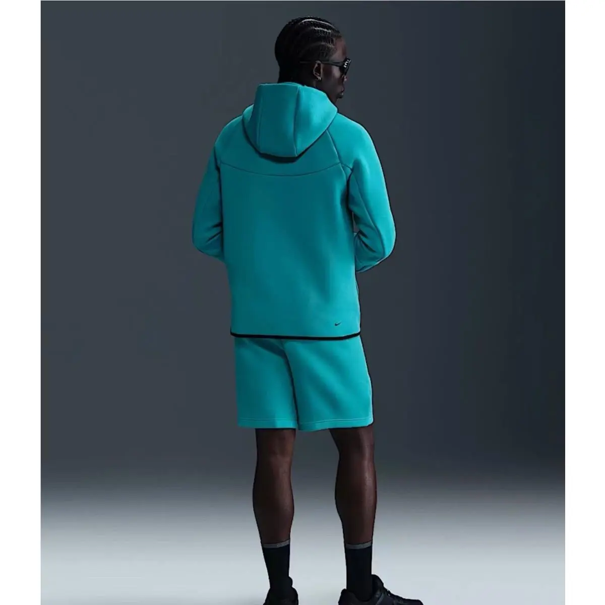 Nike clothing - Green (UPC: 197863299013) 8
