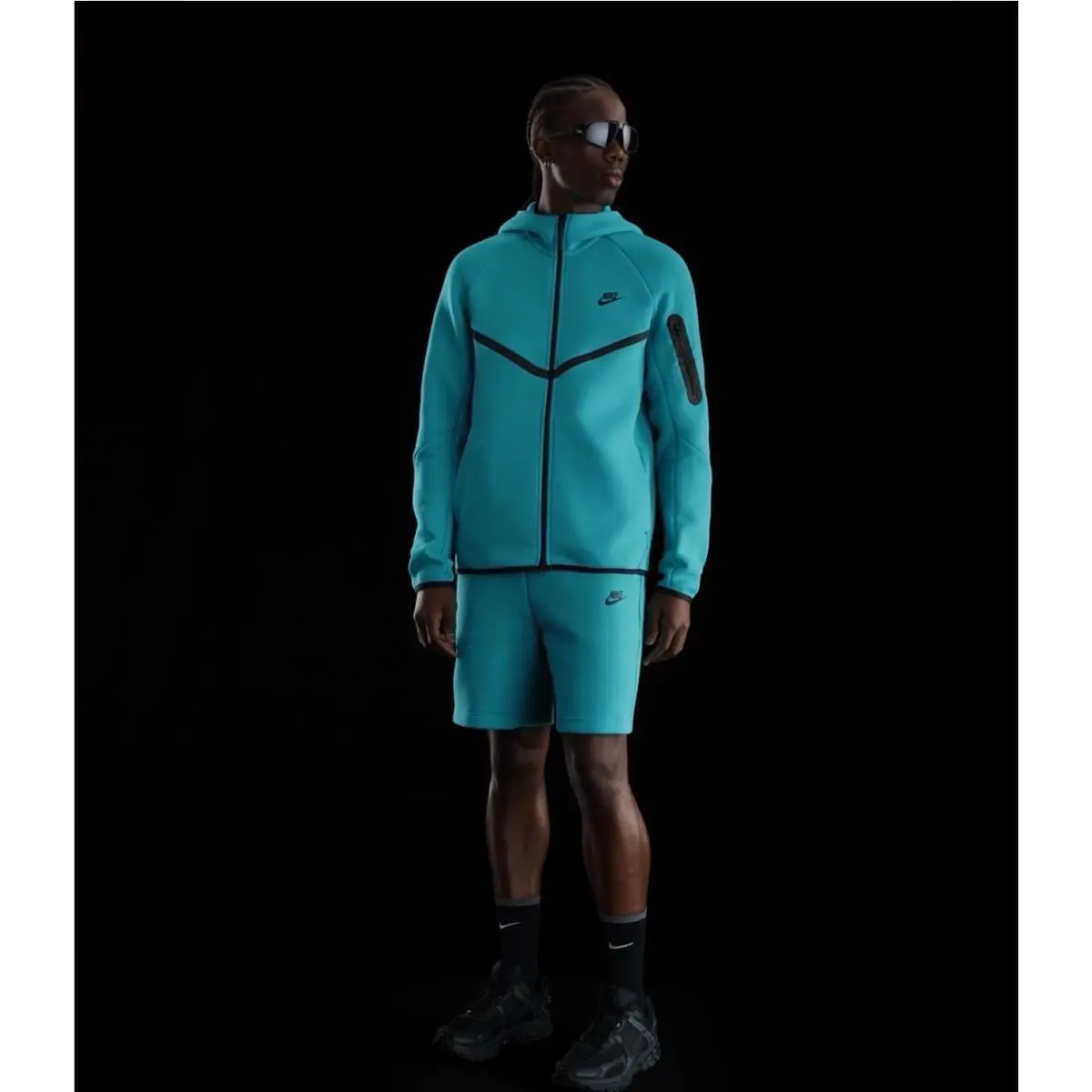 Nike clothing - Green (UPC: 197863299013) 6