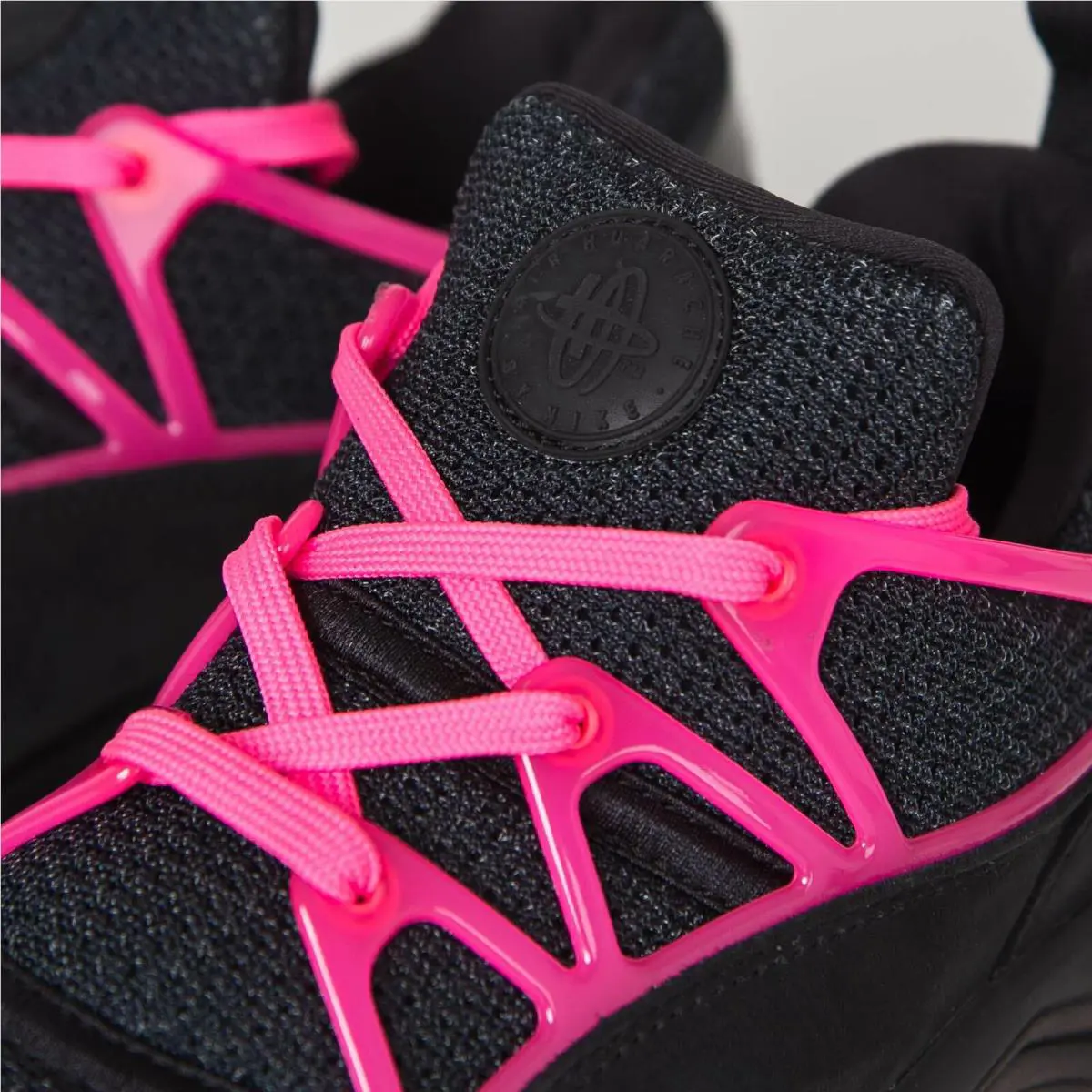 Nike shoes - Nike Air Huarache Light - Air Huarache Light - 749955-002 - Black/Pink Flash 3