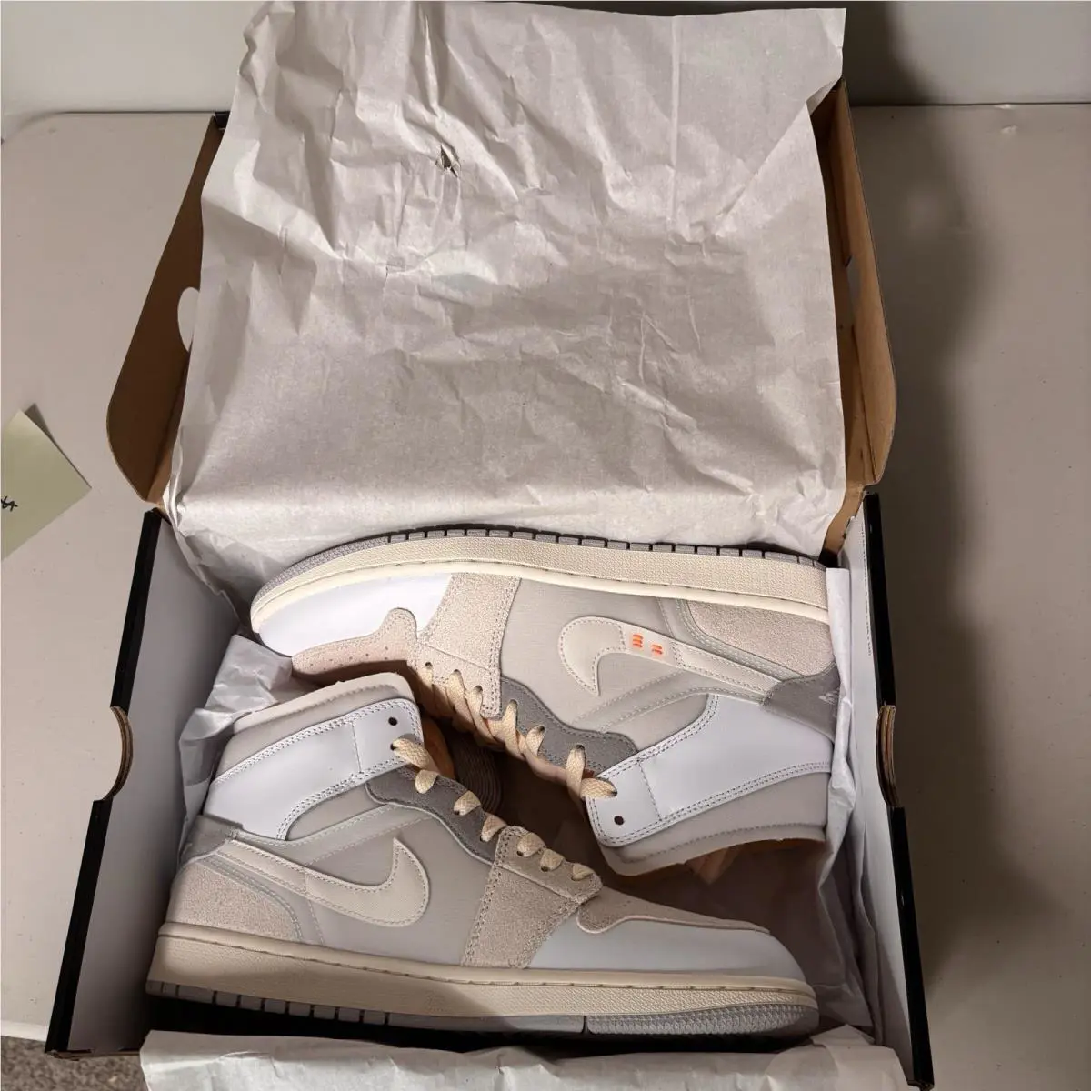 Nike shoes - Air Jordan Air Jordan 1 Mid SE - dm9652-100 - White/Montreal Grey/Phantom 5