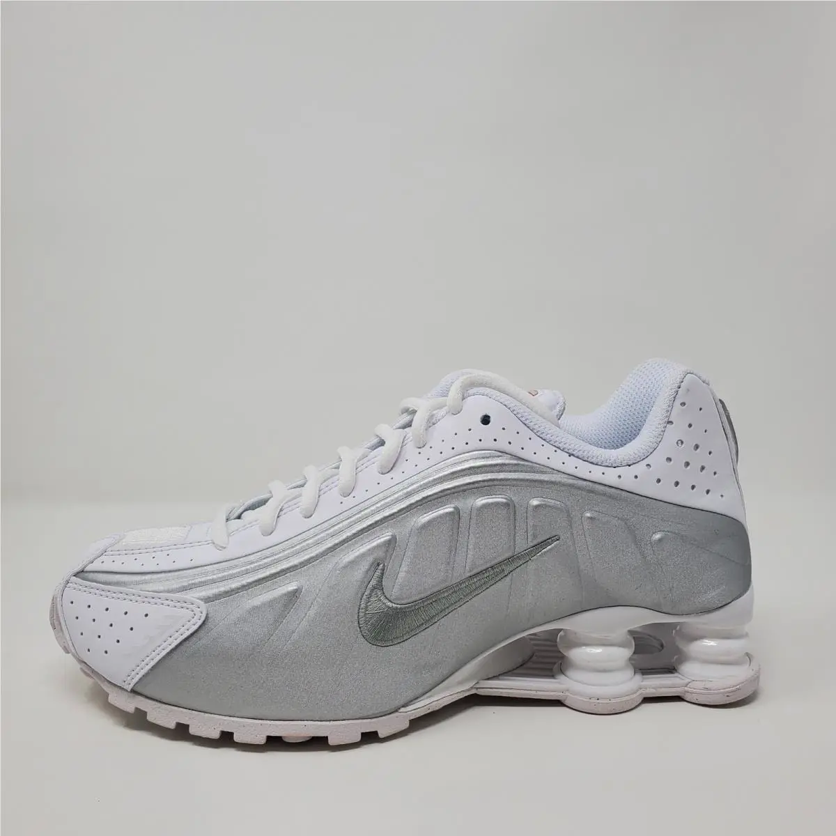 Nike shoes - Nike Shox R4 - Shox - White 3