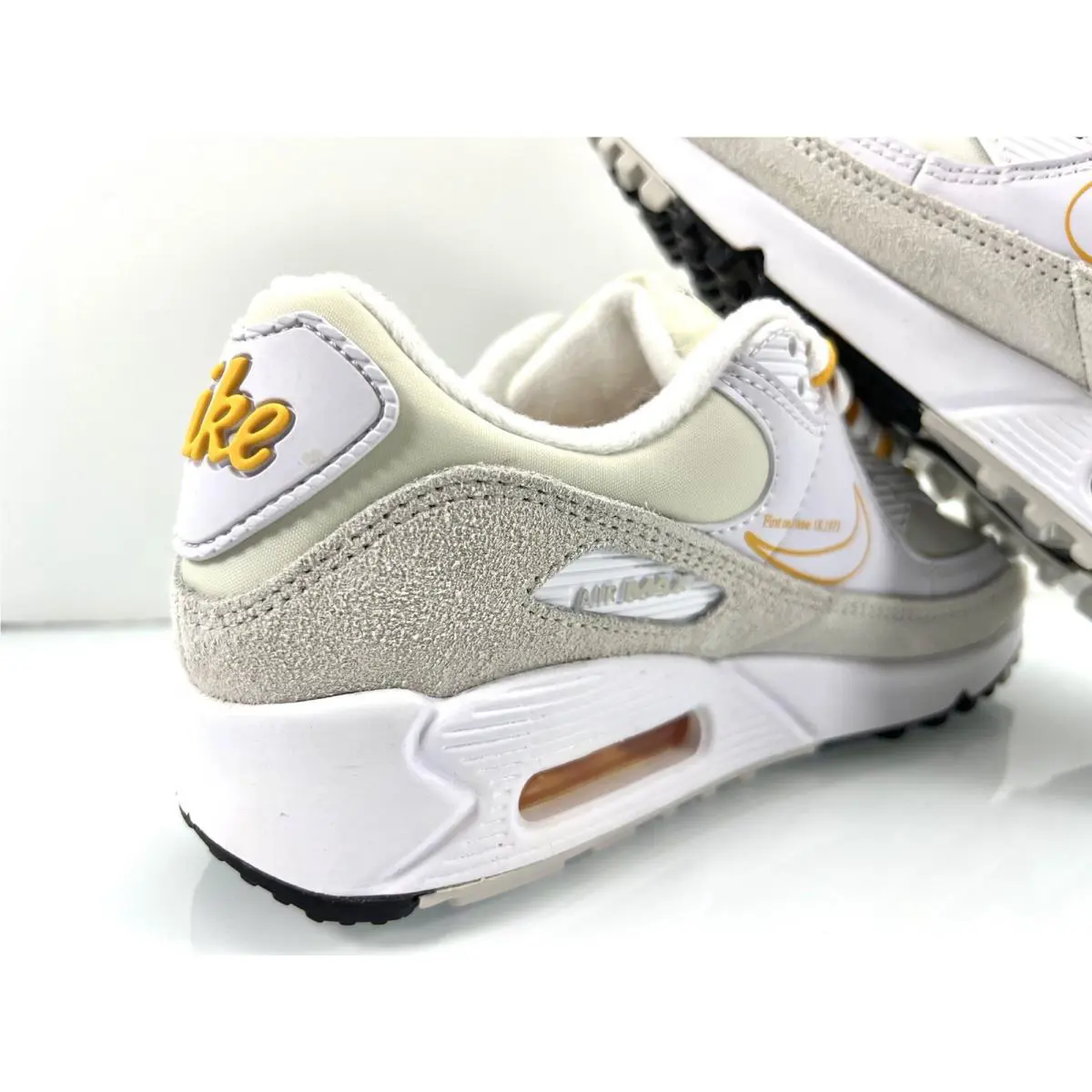 Nike shoes - Nike Air Max 90 SE - DA8709-100 - White/Light Bone 8