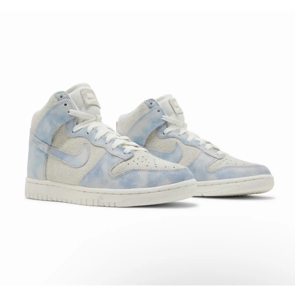 Dunk High SE Sneakers Womens Size 6 Celestine Blue Sail White Clouds by Nike