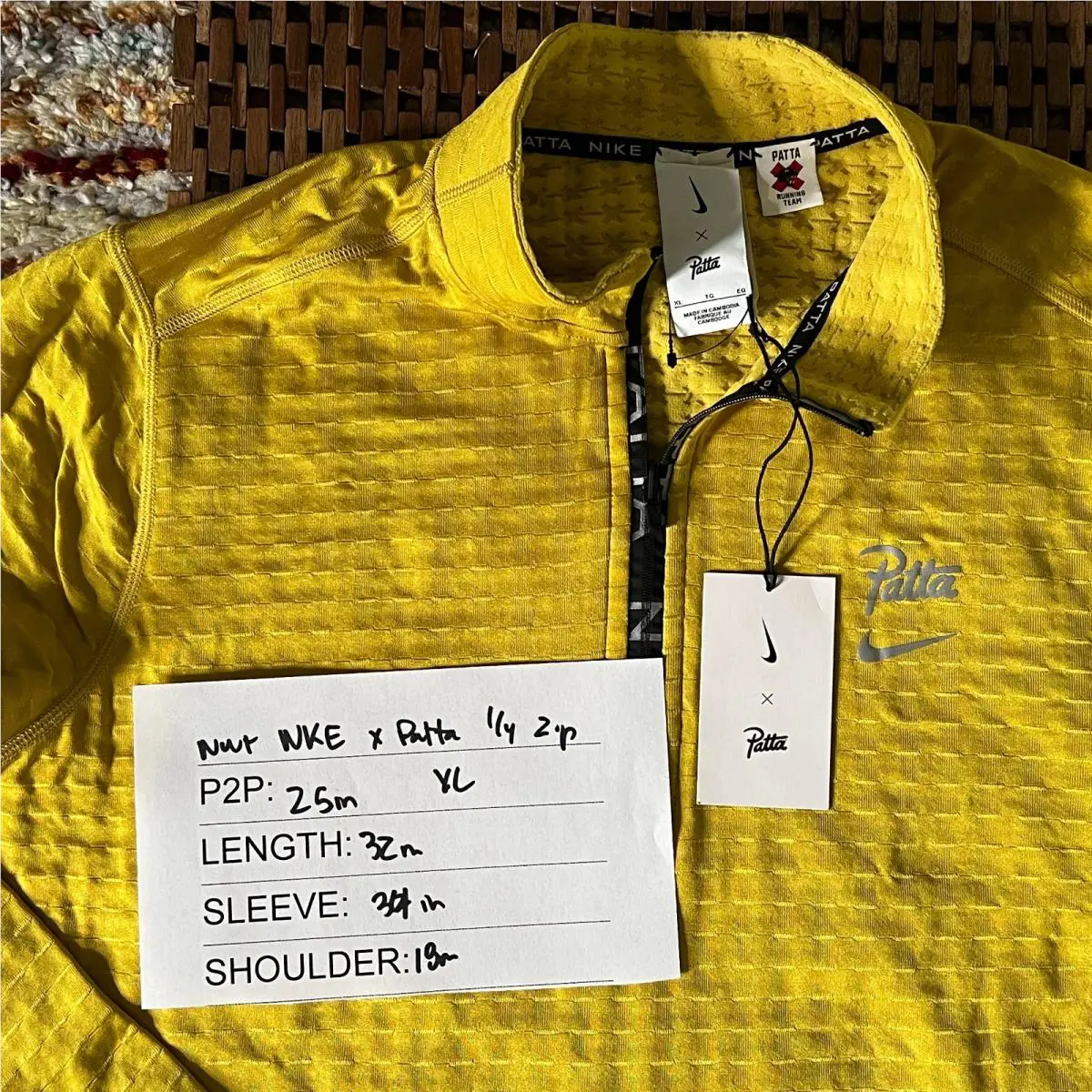 Nike clothing - Yellow 1