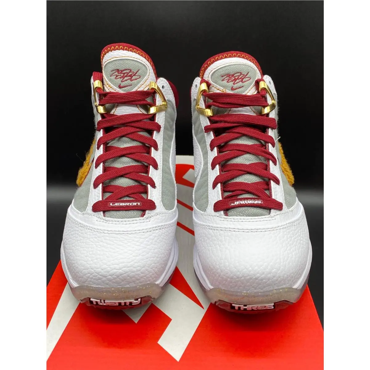 Nike shoes - White (UPC: 194496185645) 2