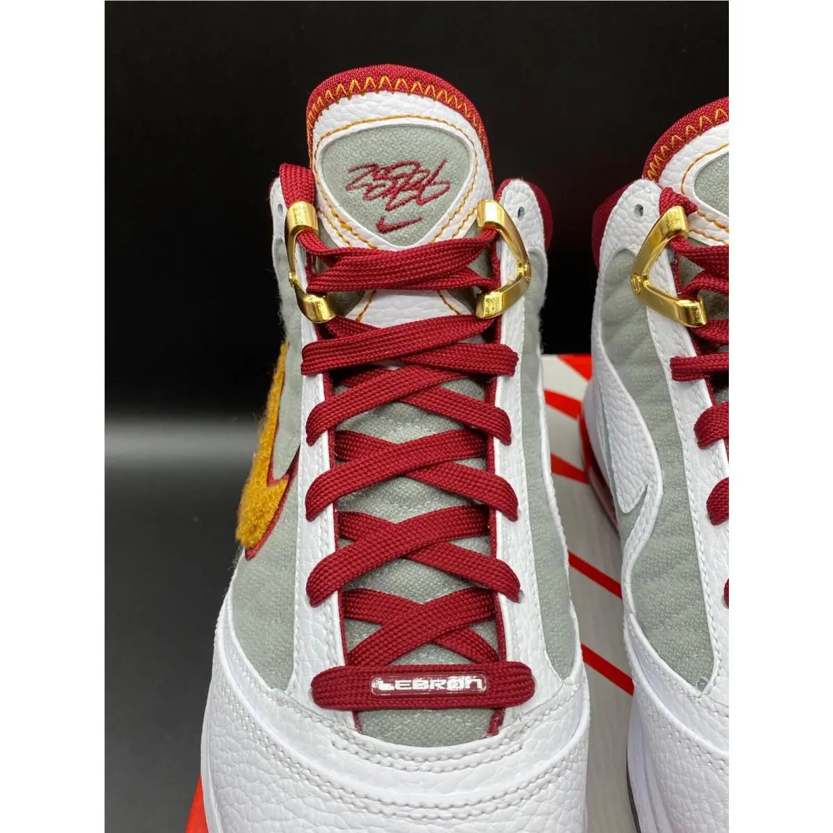 Nike shoes - White (UPC: 194496185645) 3