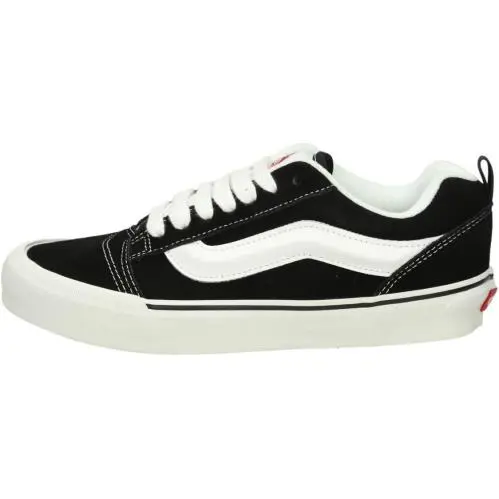 Vans U Knu Skool Unisex Sneakers - Black - Black / True White