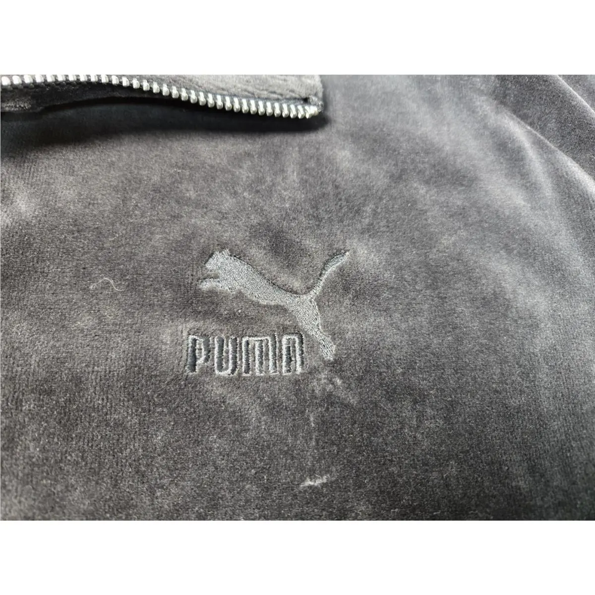 Puma clothing - PUMA Velour T7 Track Jacket Oversized - 626712 01 - Black 2