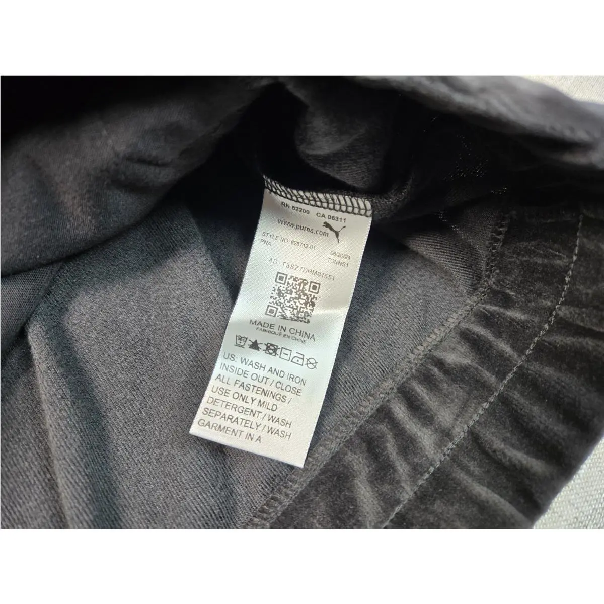 Puma clothing - PUMA Velour T7 Track Jacket Oversized - 626712 01 - Black 7