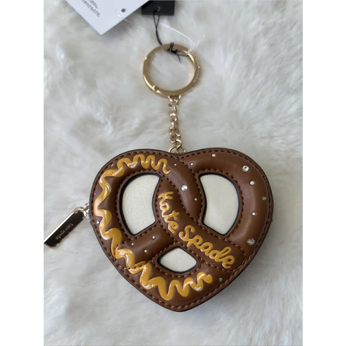 Kate Spade Nyc Big Apple 3D Pretzel Coin Purse