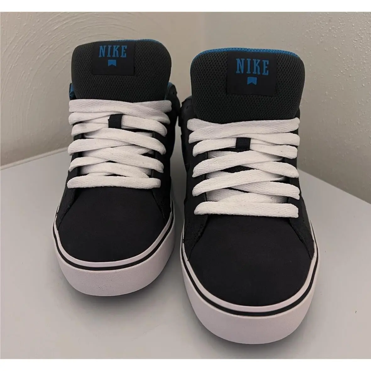 Nike shoes - Nike Isolate - Isolate - 489736-040 - Gray (UPC: 0884776050205) 0