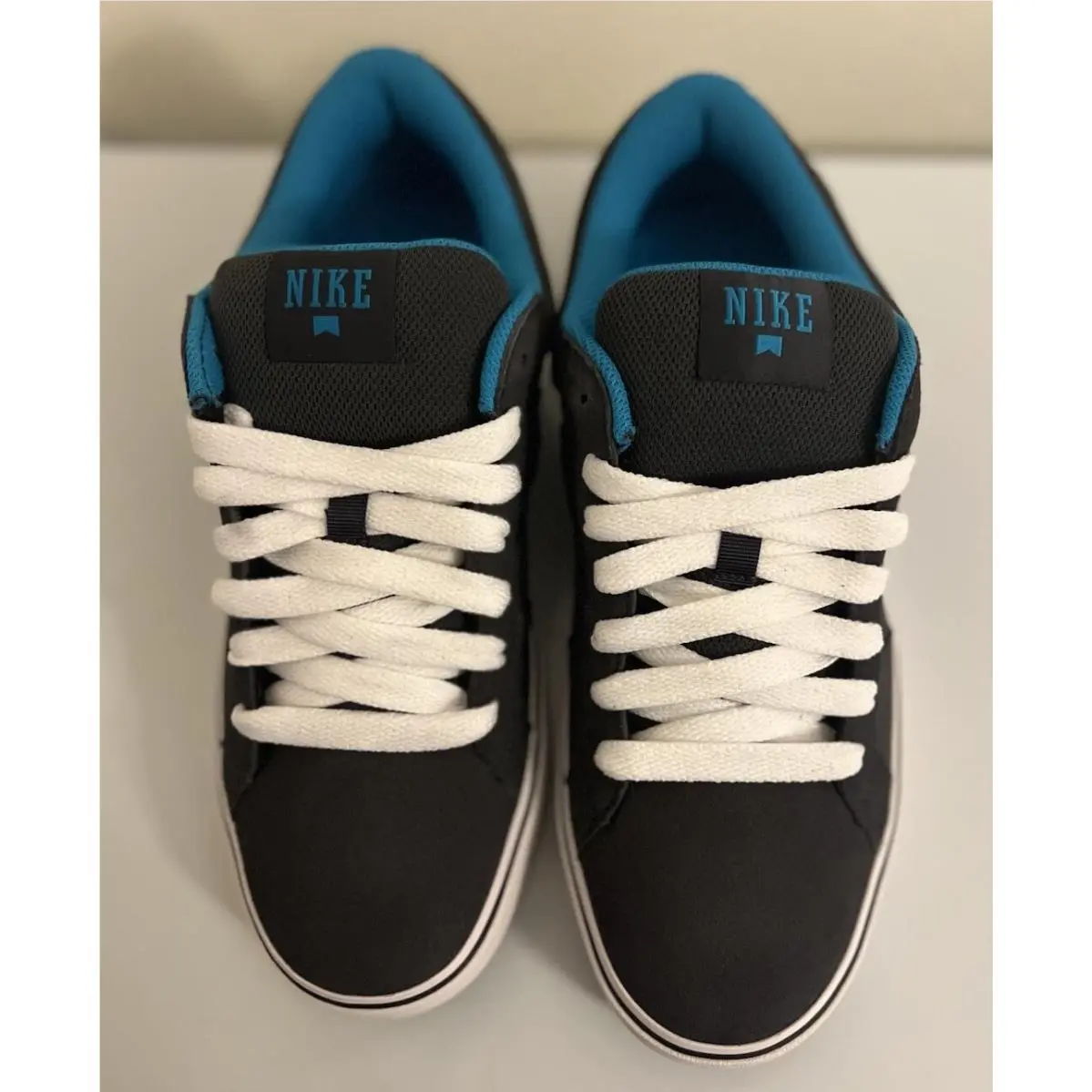 Nike shoes - Nike Isolate - Isolate - 489736-040 - Gray (UPC: 0884776050205) 3