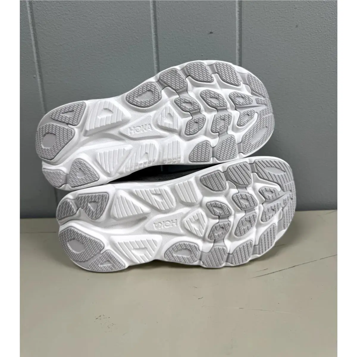 Hoka shoes - Hoka Women`s One One Clifton 10 - 1162031-CRDS - Grey 4