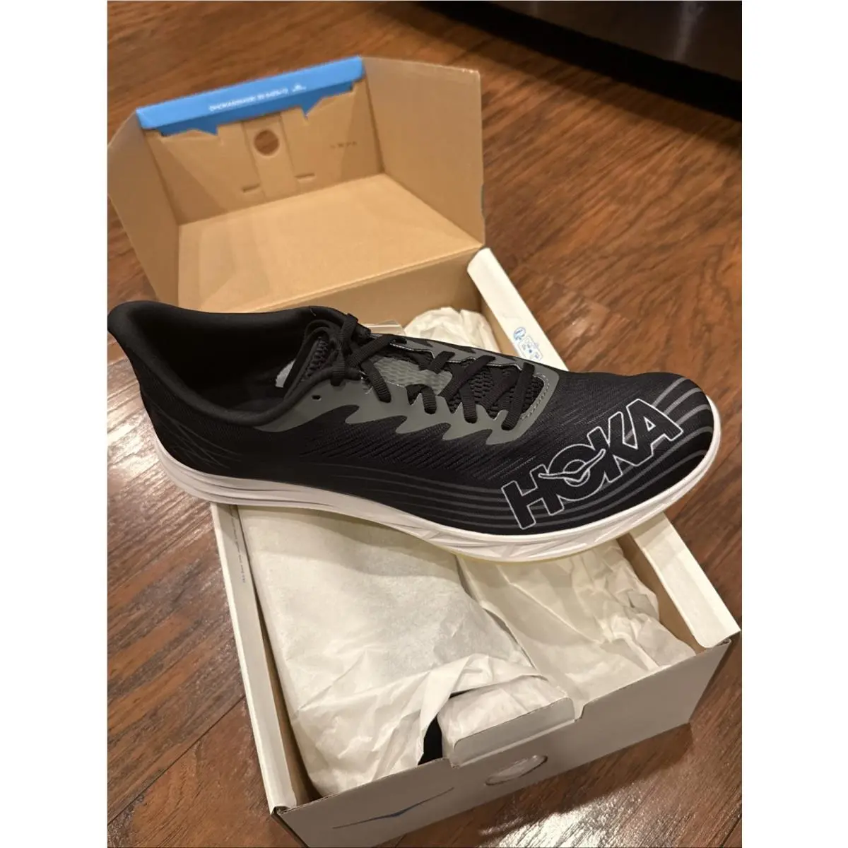 Hoka shoes - HOKA Crescendo 2 MD - Crescendo - 1155116 - Black 1