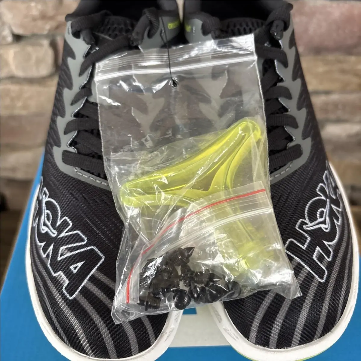 Hoka shoes - Hoka One One Crescendo MD - 1155116 - Black, Exterior: Black 1