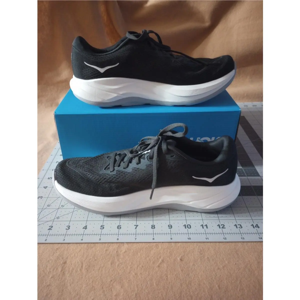 Hoka shoes - Hoka One One Rincon 4 - 1155130-BWHT - Black 2
