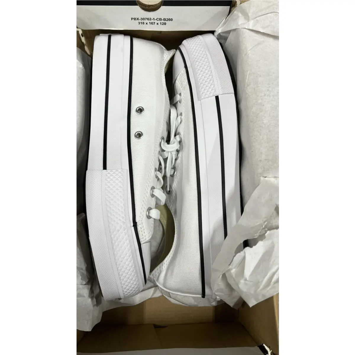 Converse shoes - 560251F - 560251F - White (UPC: 0194433494595) 1