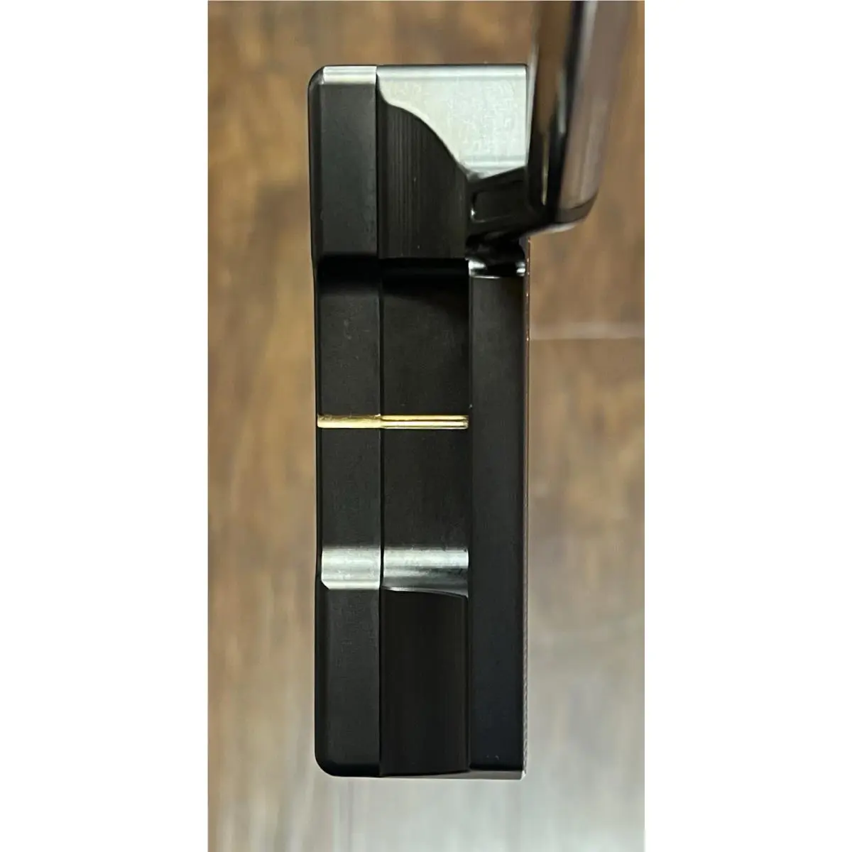 Scotty Cameron  - Super Select Newport 2.5 Plus - Xtreme Dark Finish - DLC - Gold, Lie Angle: Black 4
