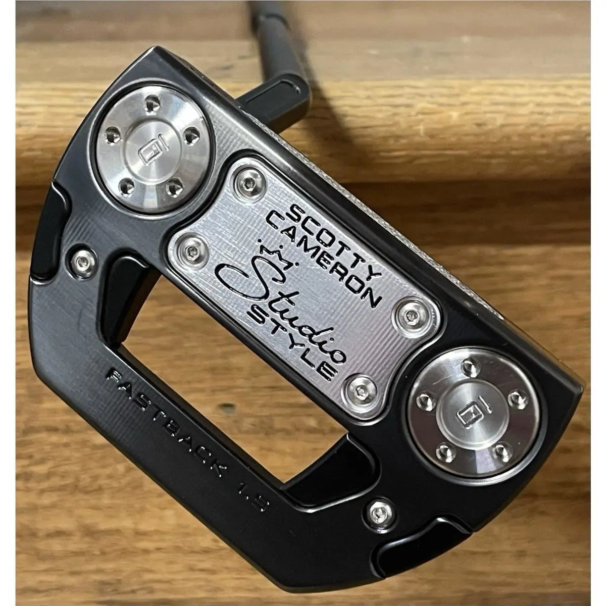 Scotty Cameron  - Studio Style Fastback 1.5 - Stability Shaft - Xtreme Dark - DLC - Black, Lie Angle: Black 1
