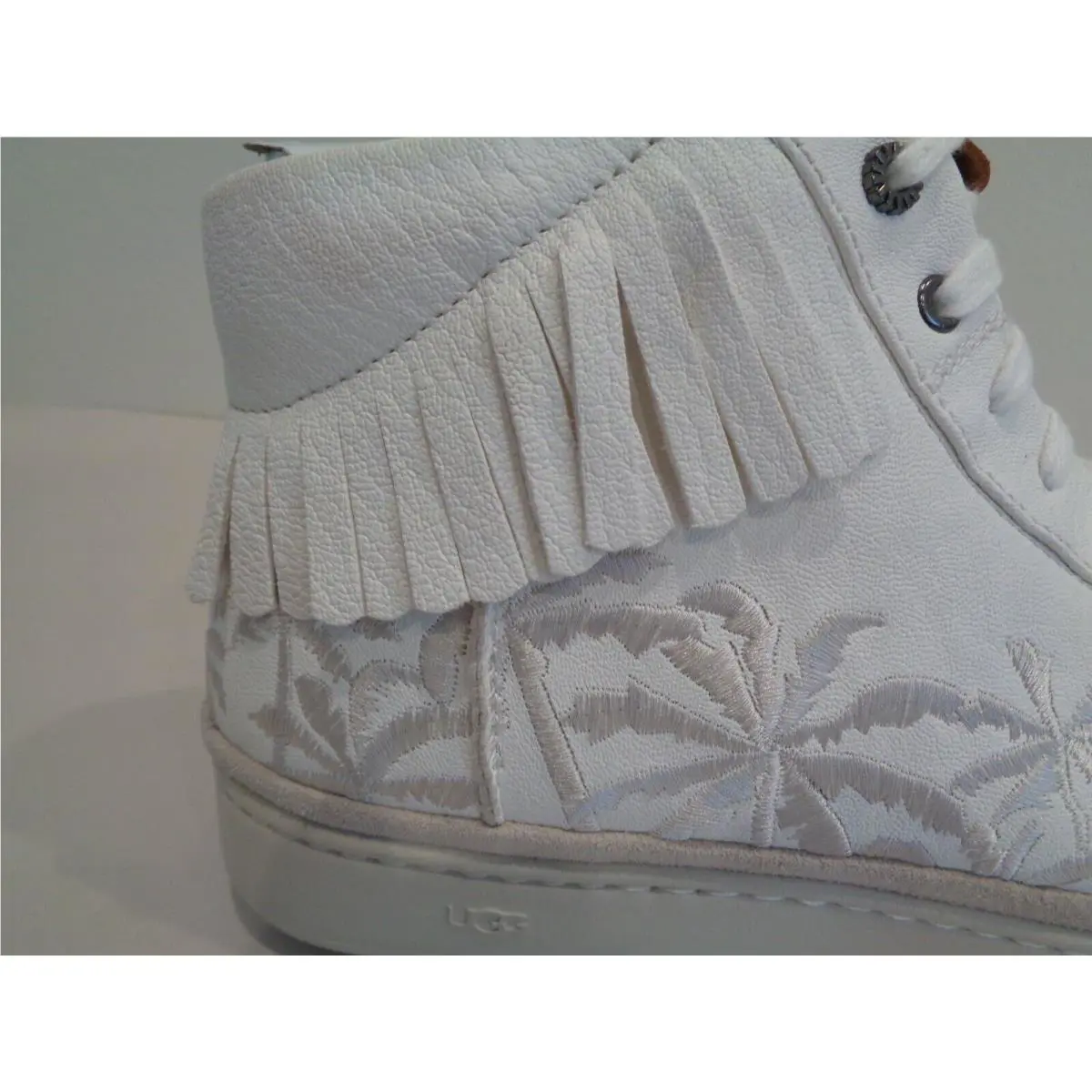 UGG shoes - White (UPC: 191142362795) 8