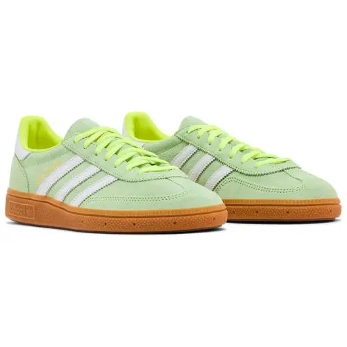 Adidas shoes - Syello/Ftwwht/Goldmt 5