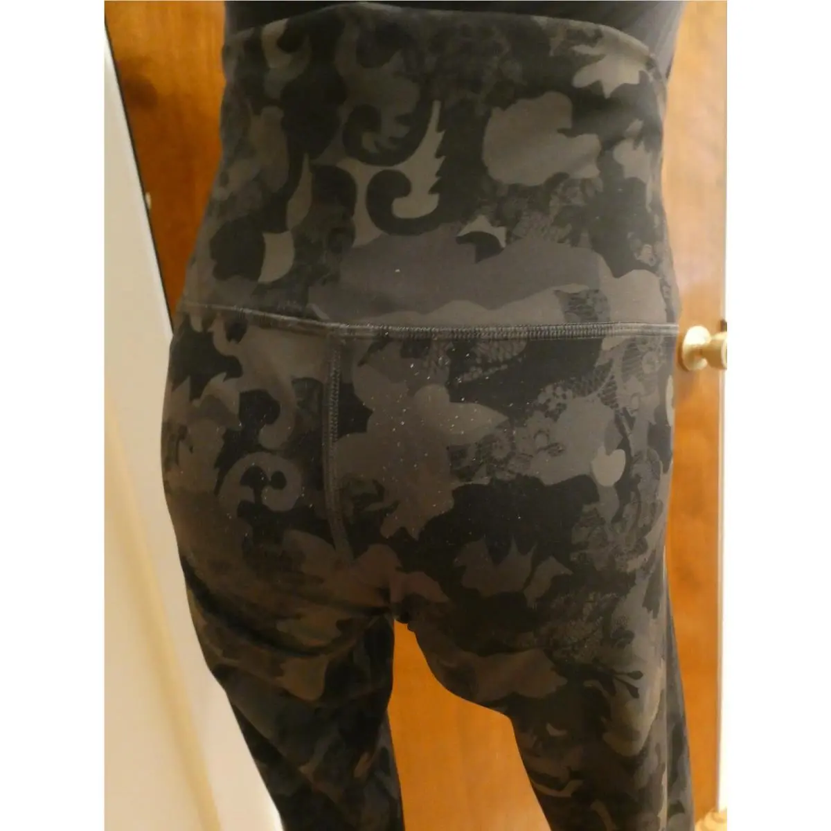 Lululemon clothing - Gray/Black 10