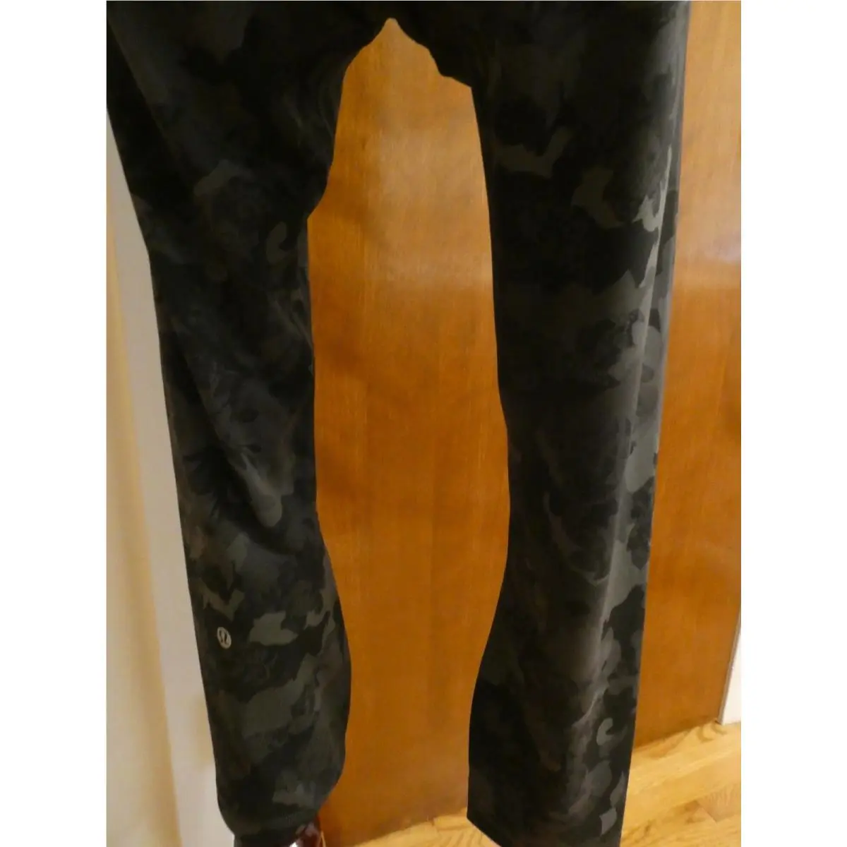 Lululemon clothing - Gray/Black 11
