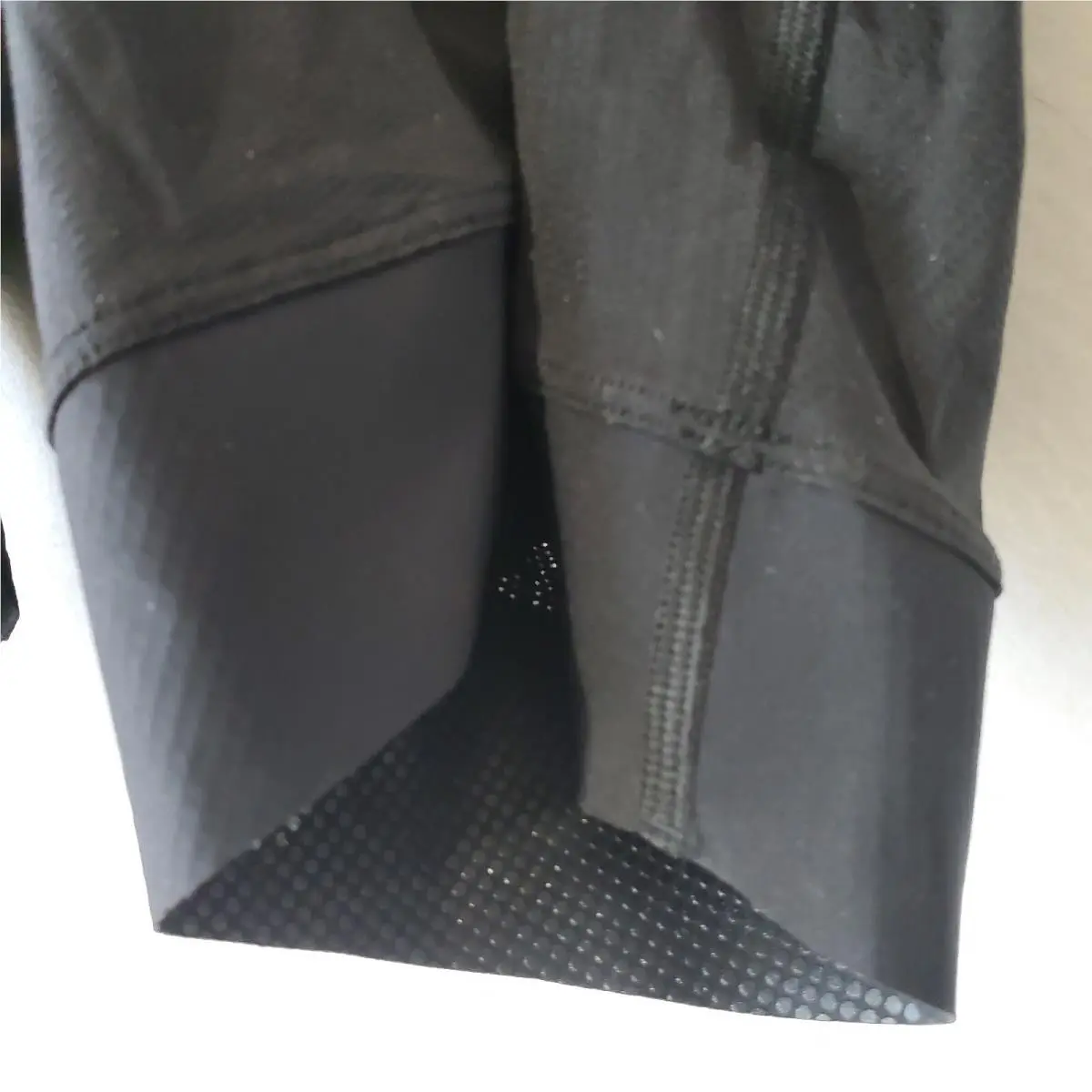 Lululemon clothing - Black 3
