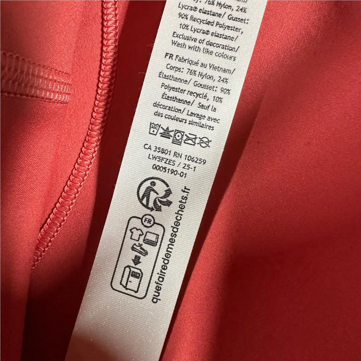 Lululemon clothing - Red 5