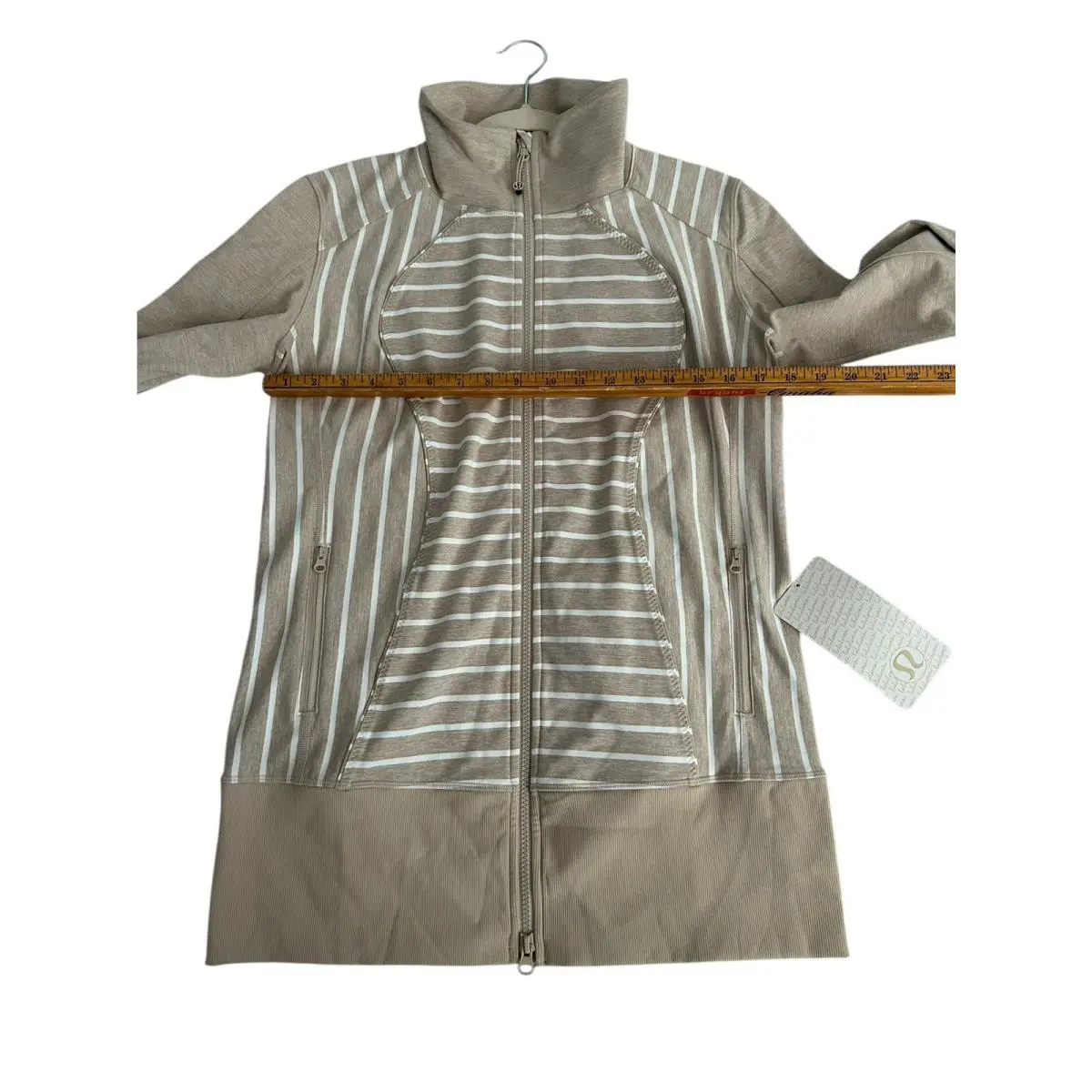 Lululemon clothing  - Beige 1