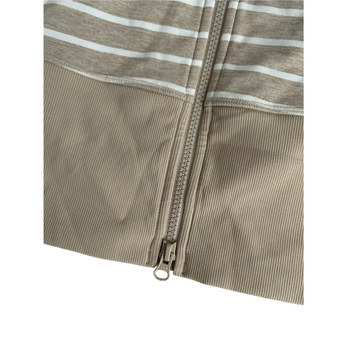 Lululemon clothing  - Beige 9