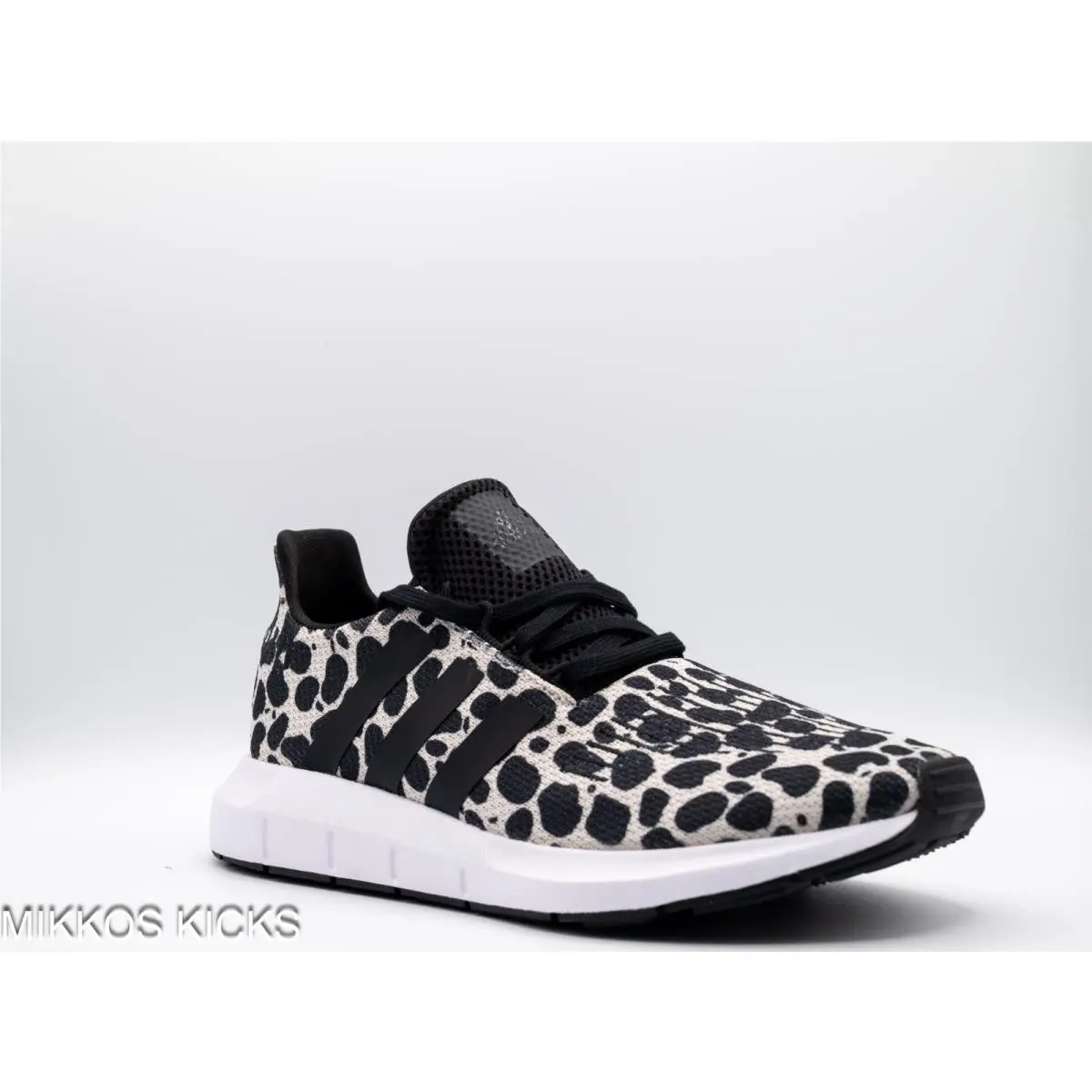 Adidas shoes - adidas Swift Run - Swift Run - JR0634 - Black 1