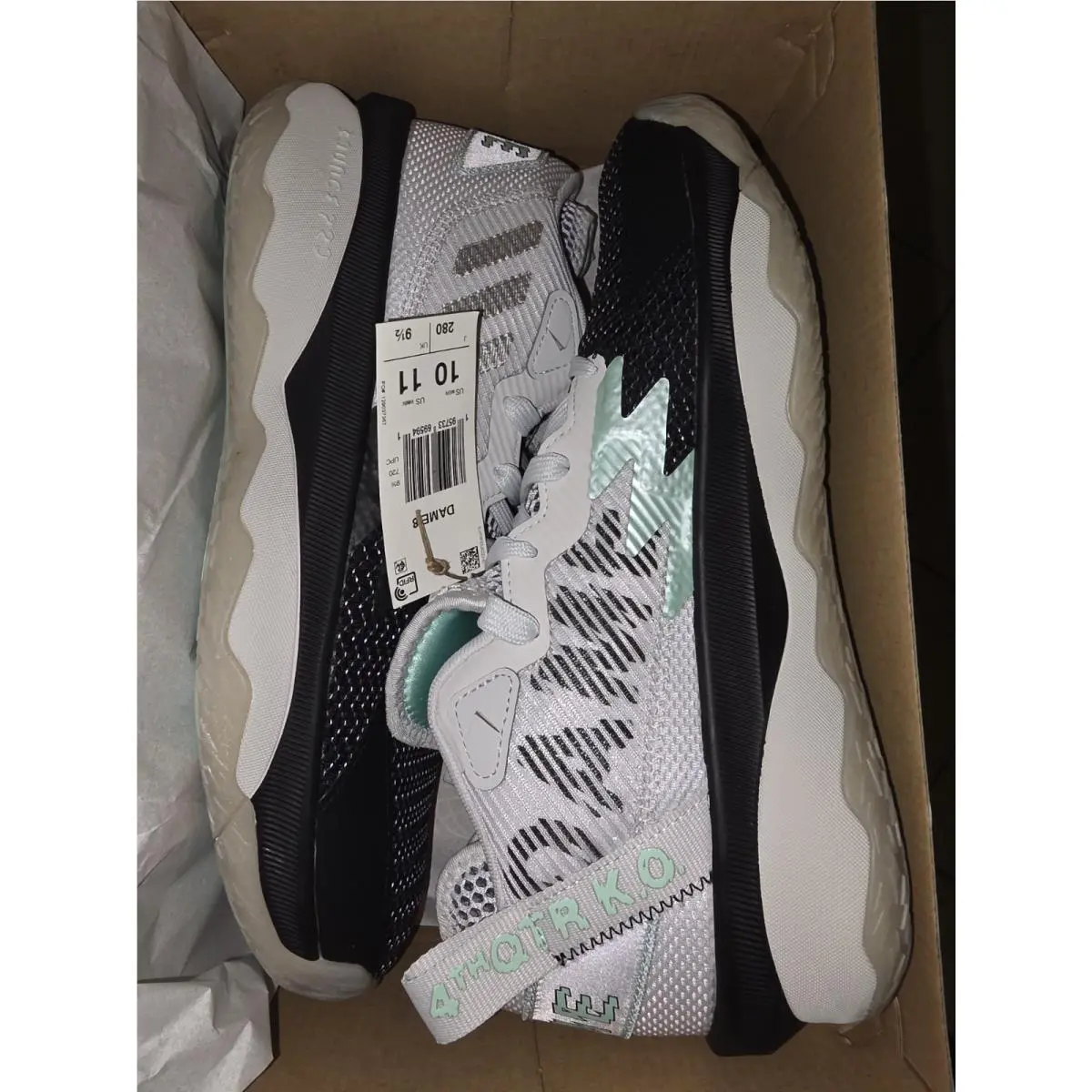 Adidas Dame 8 Dash Gray Mens Black Size 10