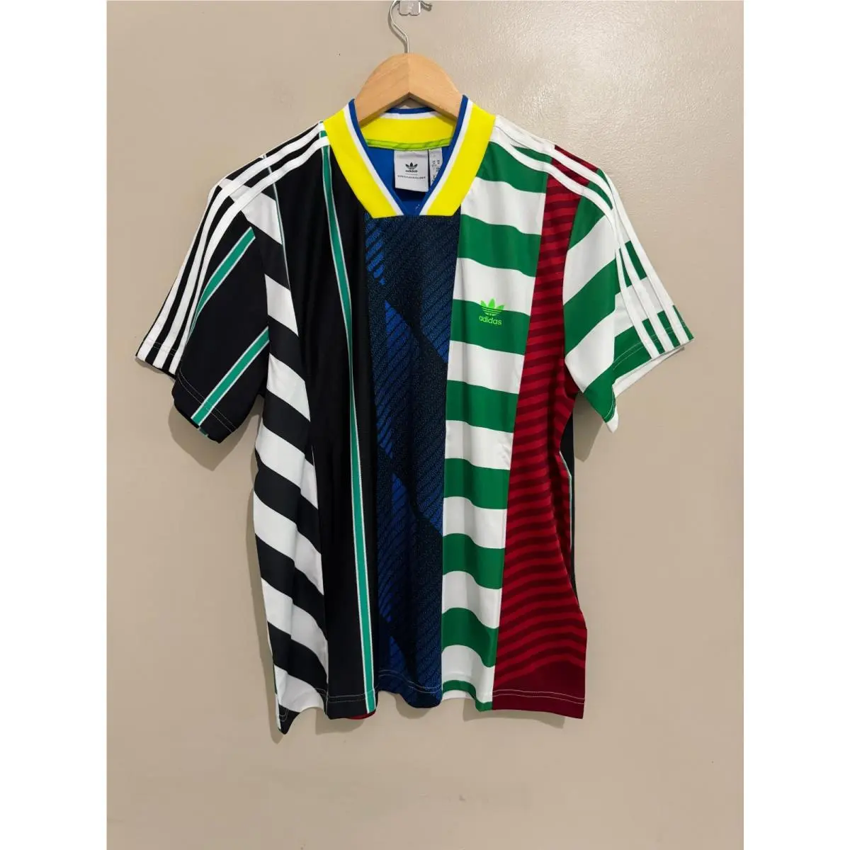 Adidas X Kseniaschnaider Repurposed Football Soccer Jersey Women`s L IU2461