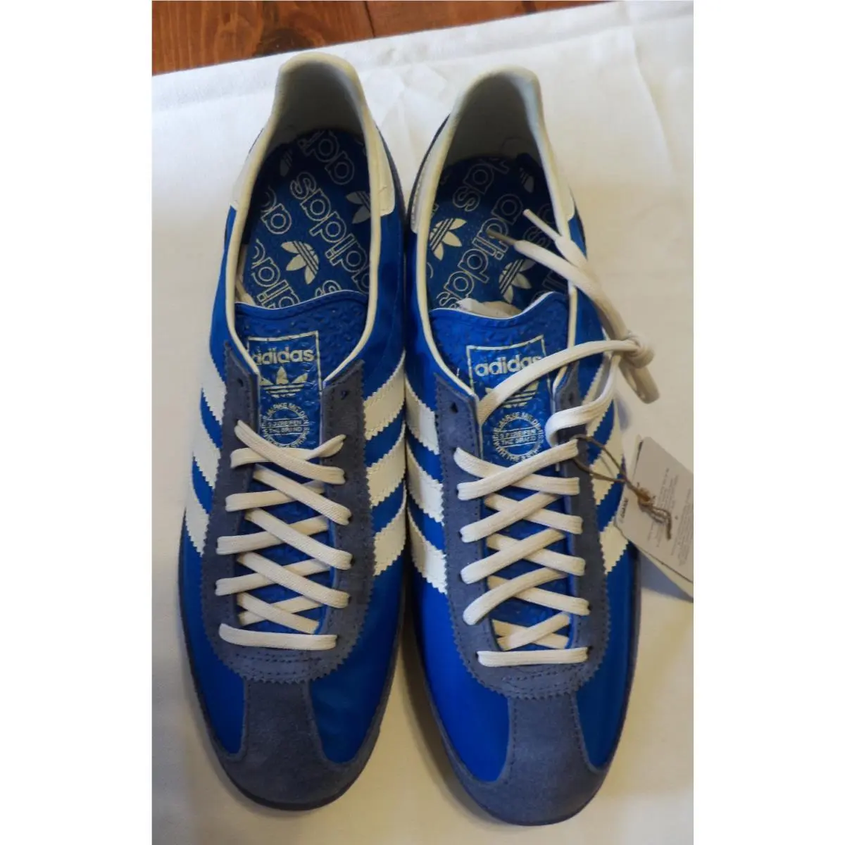 SL72 OG W Blue Bird Women’s Lace-up Low Top Size 9 1/2 Womens by Adidas