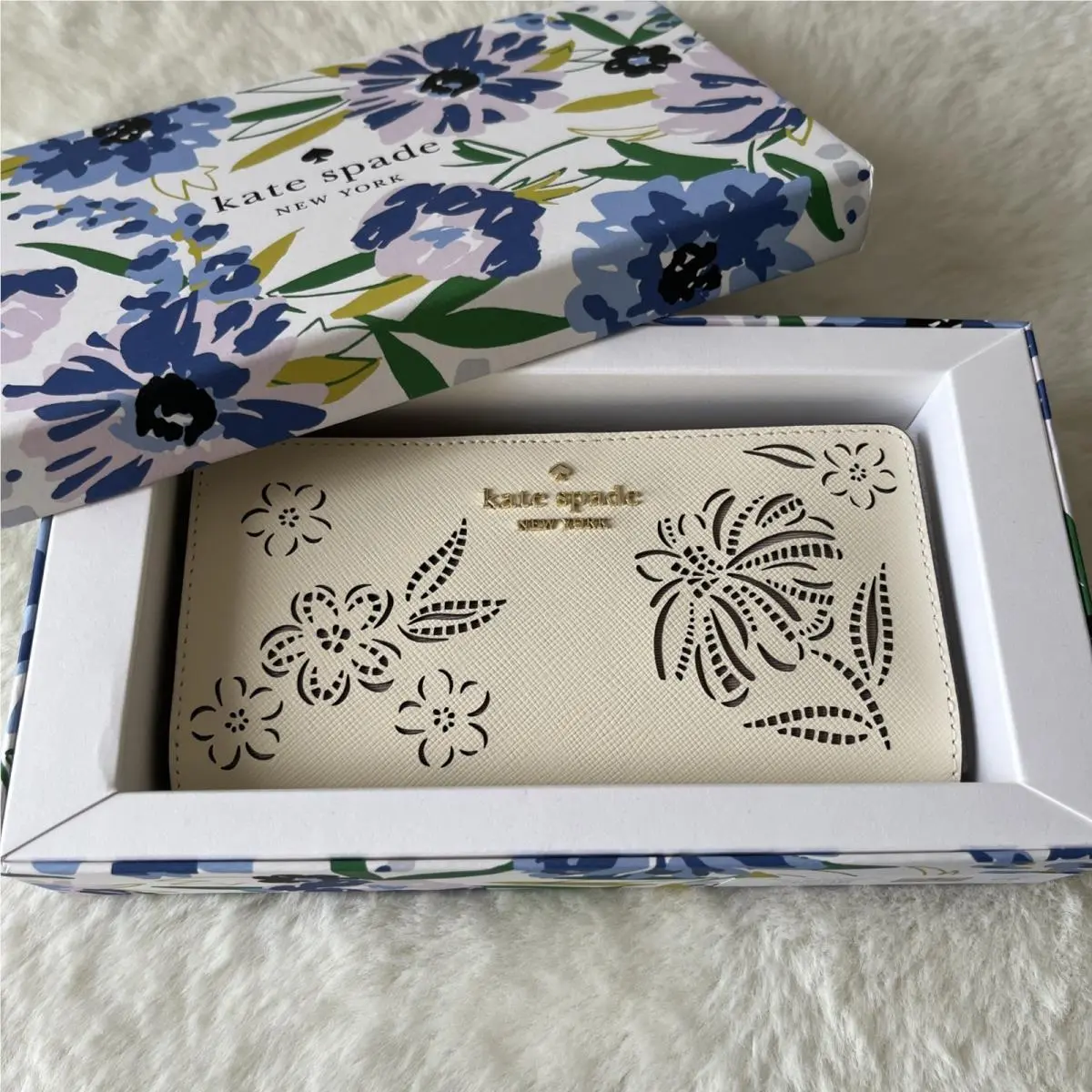 New Kate Spade Madison Boxed Large Slim Bifold Wallet Parchment Meringue
