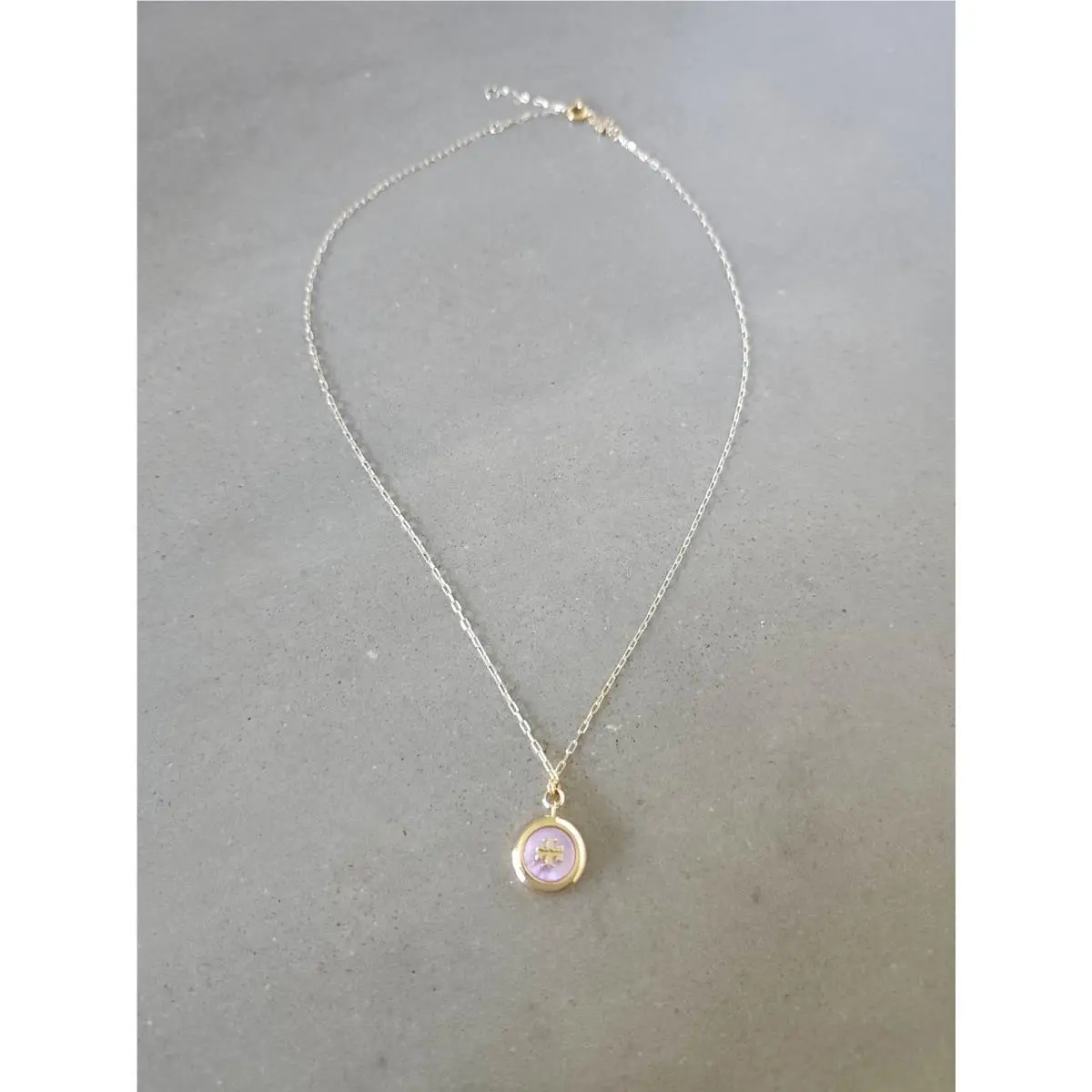 Tory Burch 18K Gold Plated Pink Purple Mother of Pearl Necklace 168606