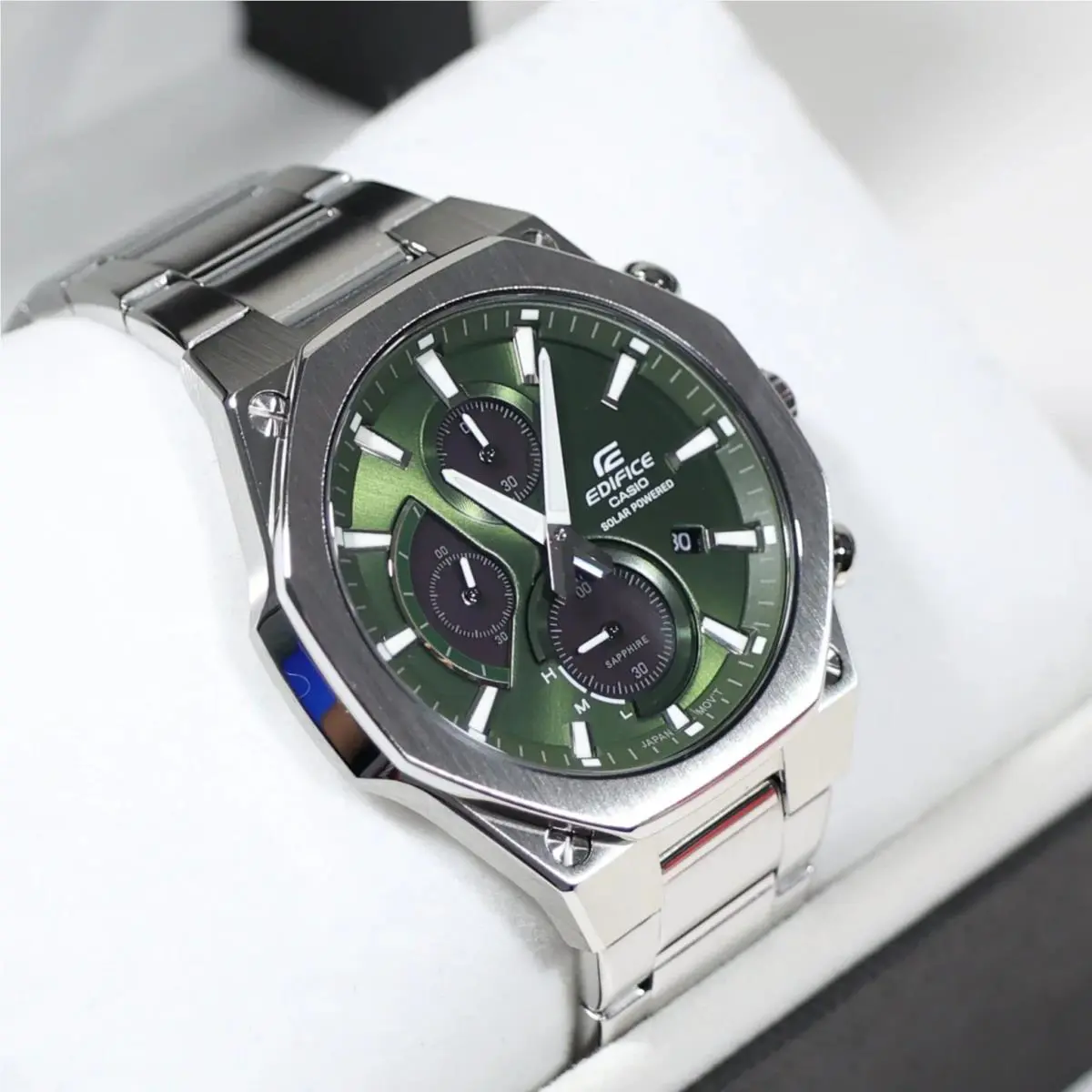 Casio Edifice Solar Green Dial Chronograph Men`s Solar Watch EFS-S570D-3AUEF