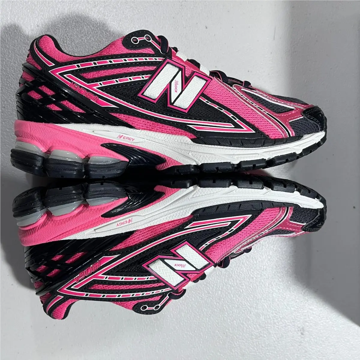 New Balance shoes - New Balance 1906R - U1906RMD - Pink (UPC: 198689363032) 3