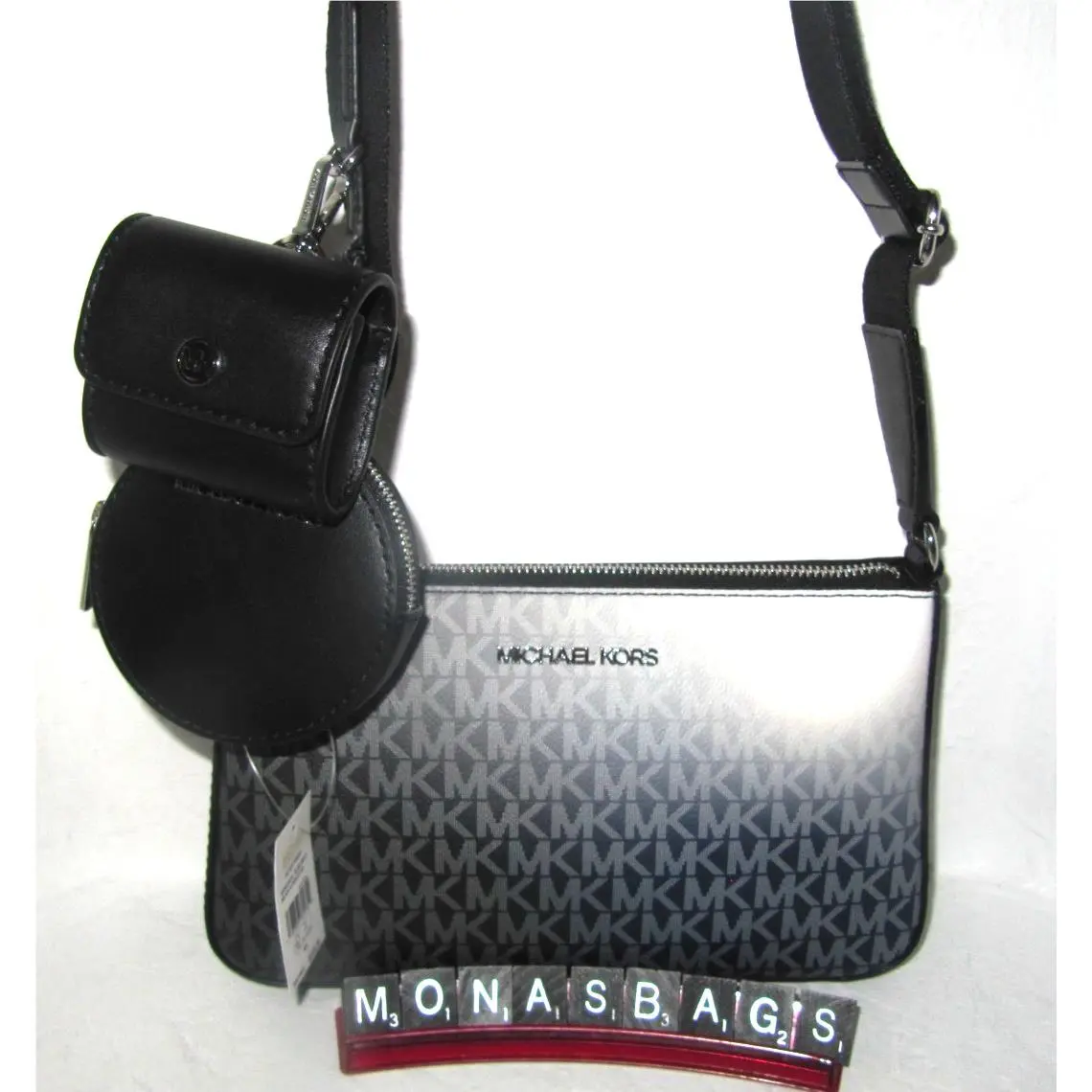 Michael Kors Jet Set Small Crossbody Bag Tech Attached Black Multi