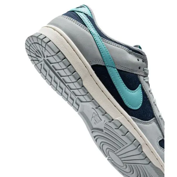 Nike shoes - Dark Obsidian/Green Frost/Gray 12