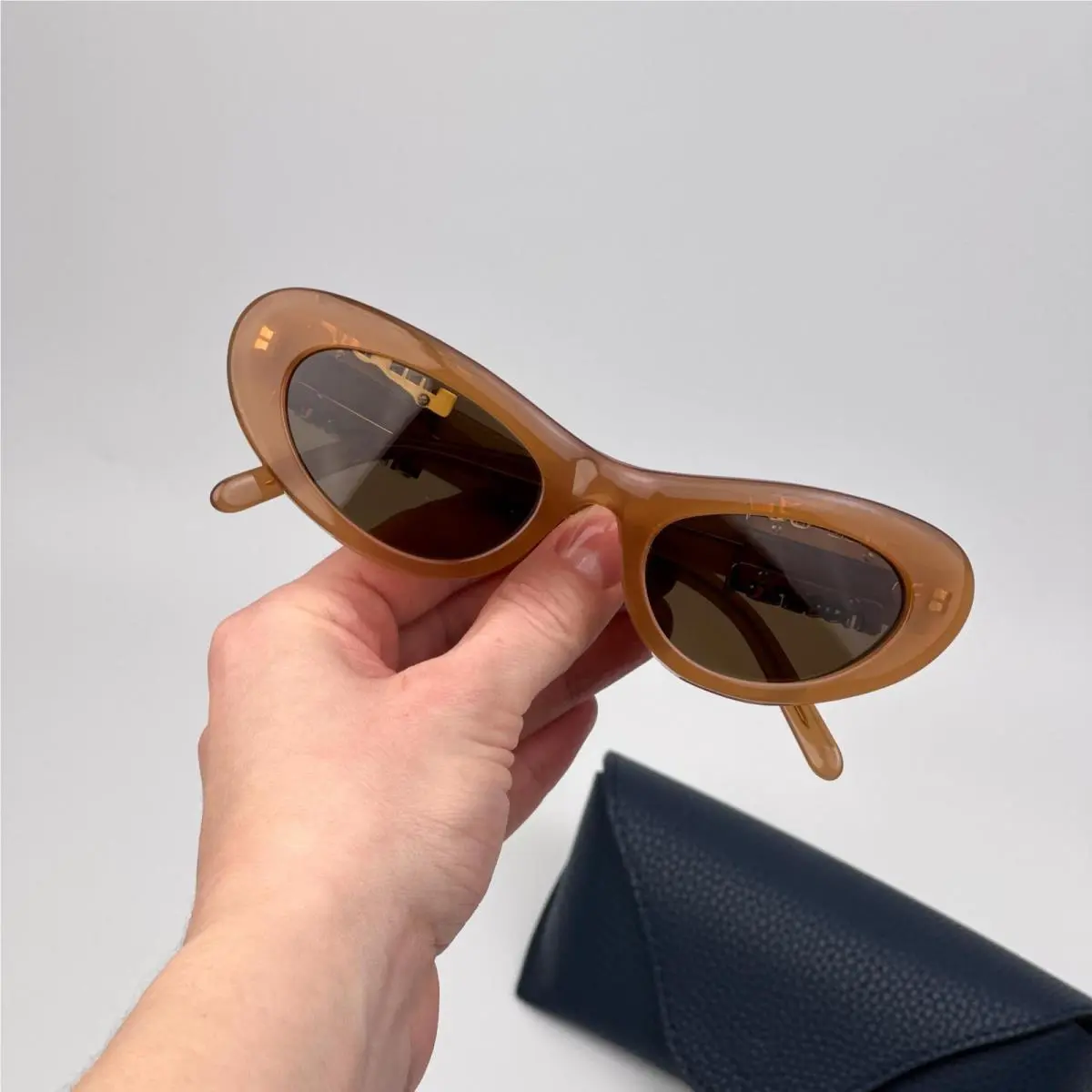 Loewe Women Sunglasses Shiny Brown Cat Eye LW40156U Slim 50E