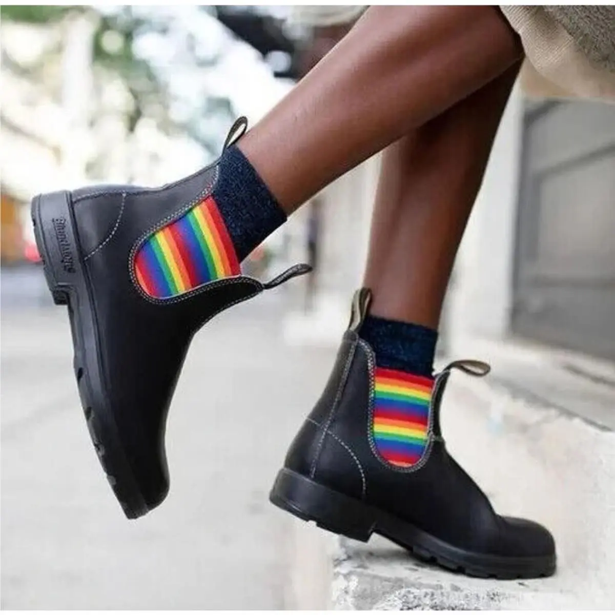 2105 Women`s Colored Leather Chelsea Boots Rainbow Black 7.5 by Blundstone