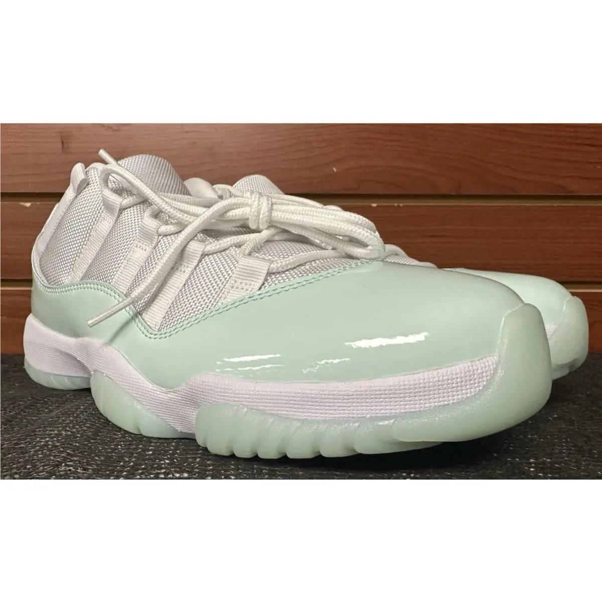Nike shoes - Air Jordan Retro - Air Retro - AH7860-103 - Green (UPC: 00197862679786) 5